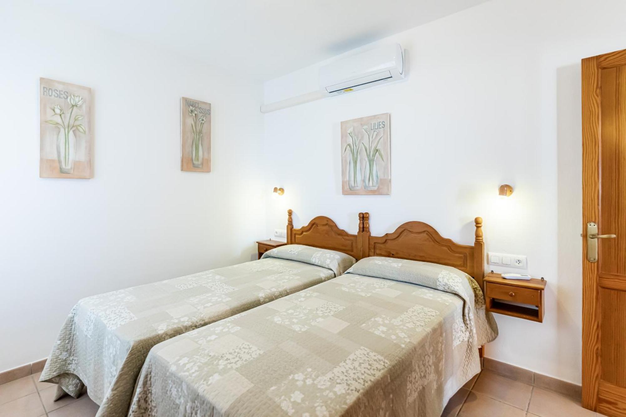 Villa Terra Son Bou Exterior photo